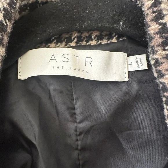 ASTR Croped Rachel blazer in a brown houndstooth pattern Size L - Picture 4 of 6